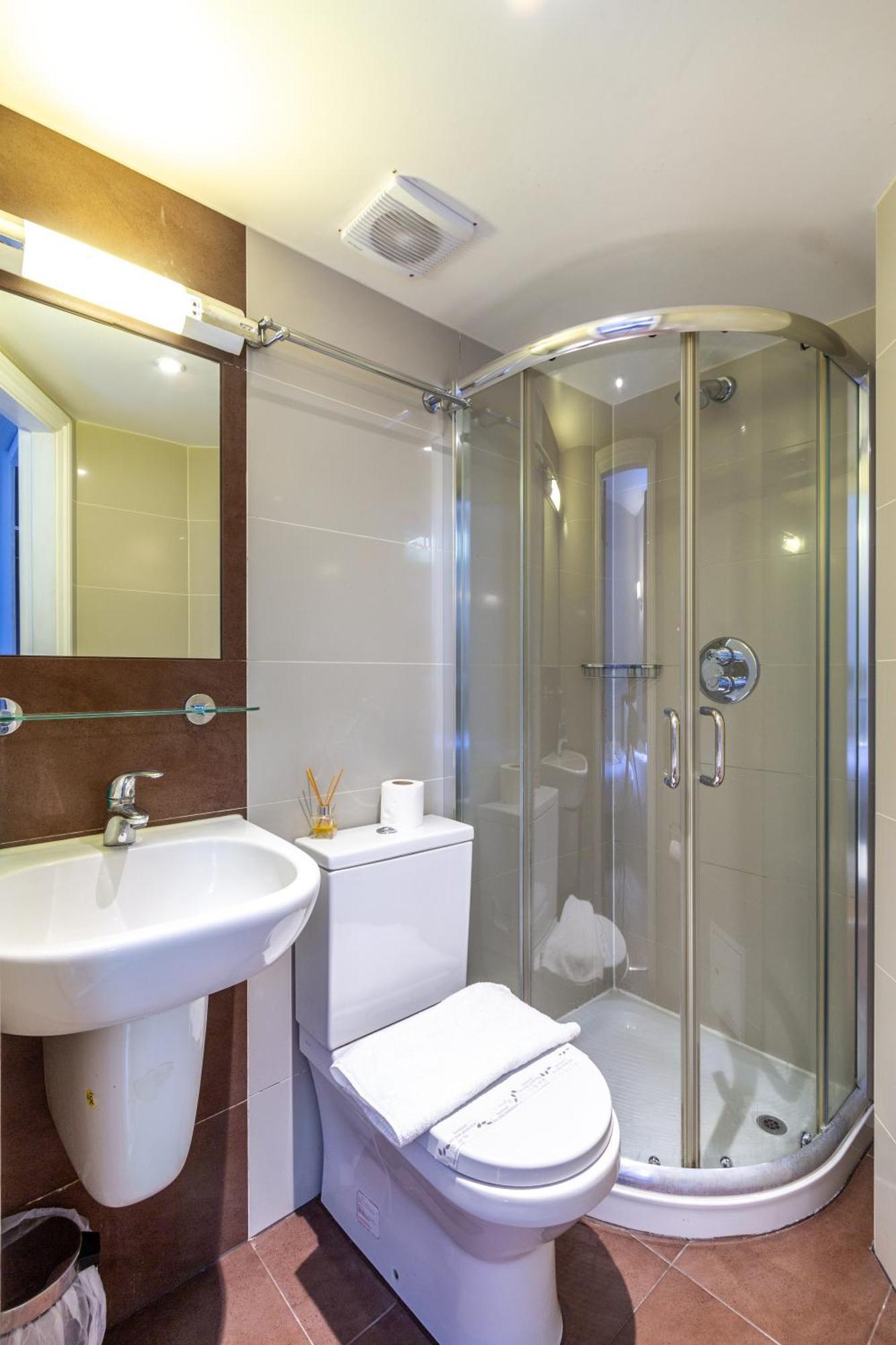 Coronation Hotel London Ngoại thất bức ảnh