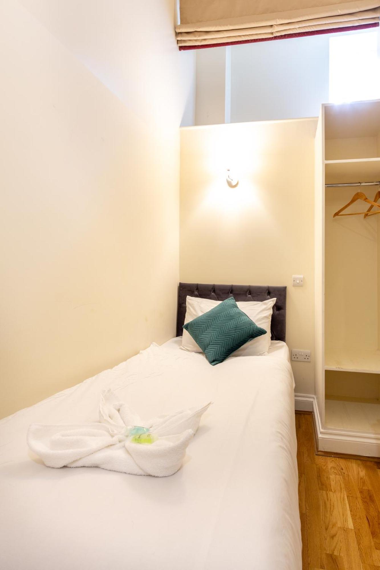 Coronation Hotel London Ngoại thất bức ảnh