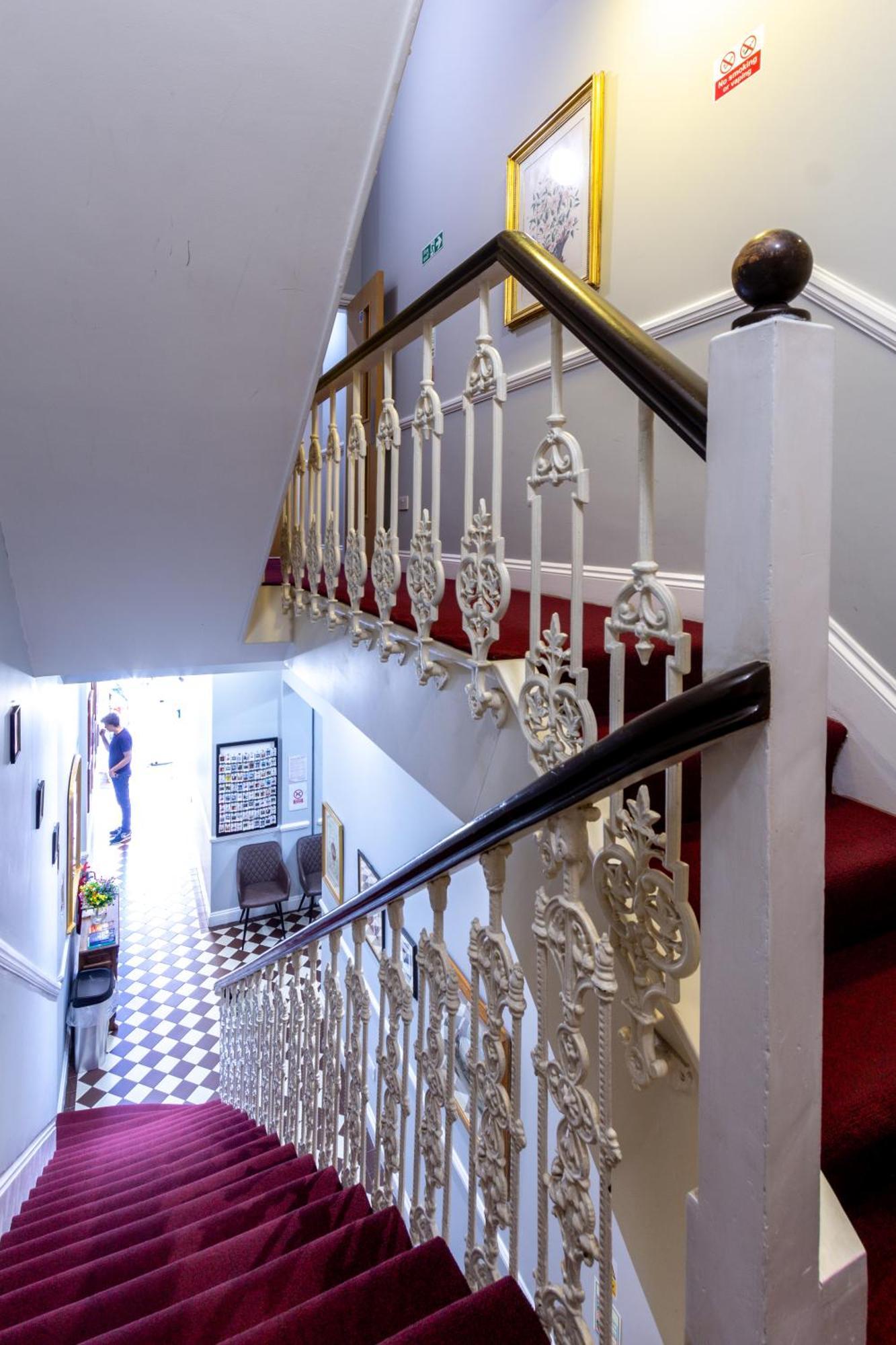 Coronation Hotel London Ngoại thất bức ảnh