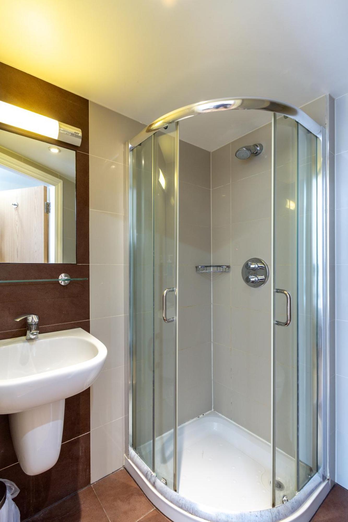 Coronation Hotel London Ngoại thất bức ảnh